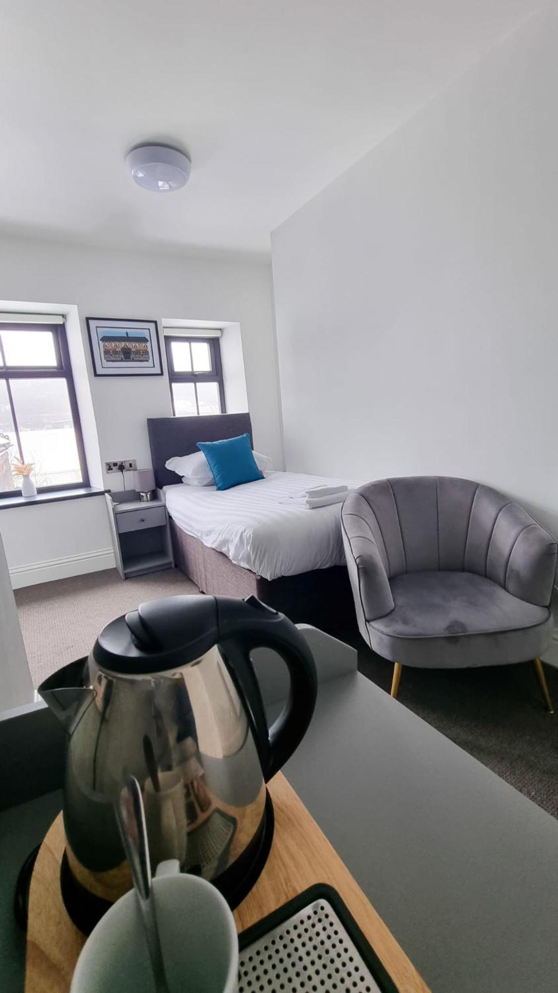 The Friendship Hotel Stocksbridge  Εξωτερικό φωτογραφία