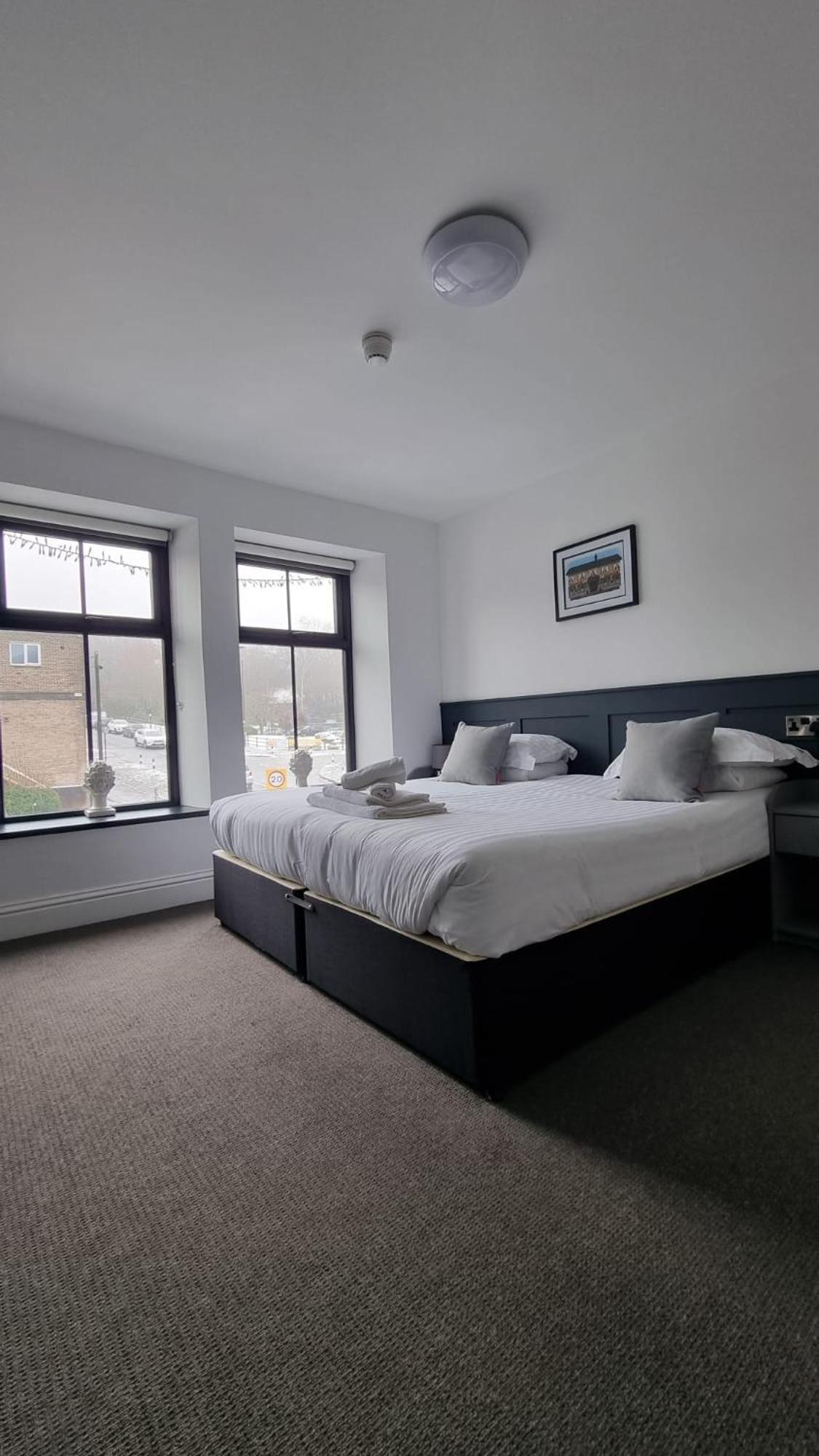 The Friendship Hotel Stocksbridge  Εξωτερικό φωτογραφία