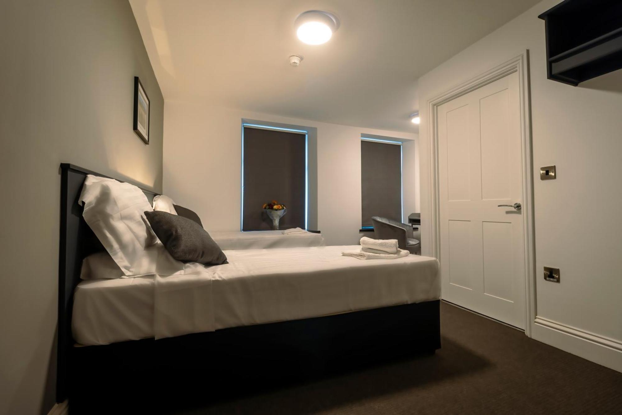 The Friendship Hotel Stocksbridge  Δωμάτιο φωτογραφία